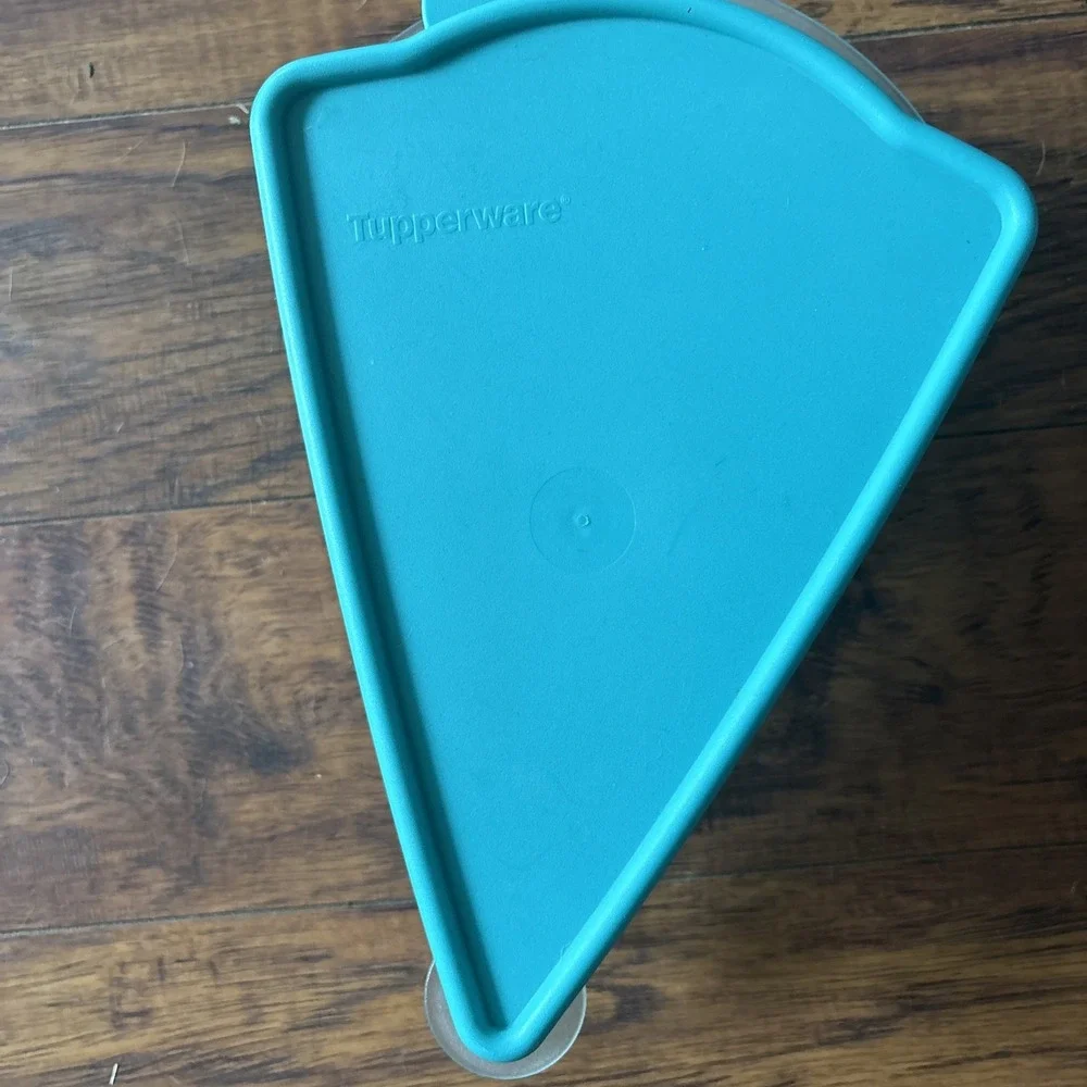 Tupperware vintage keep
